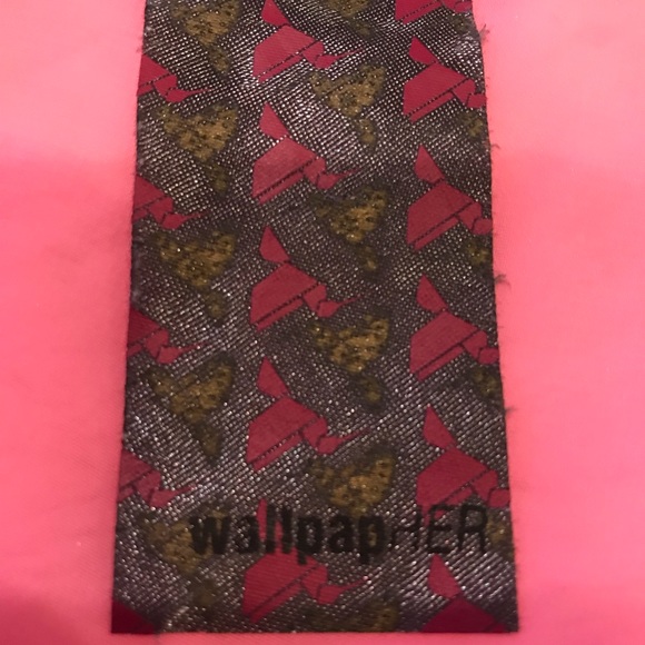 WallpapHER sheer pink scalloped bottom top - Picture 5 of 8